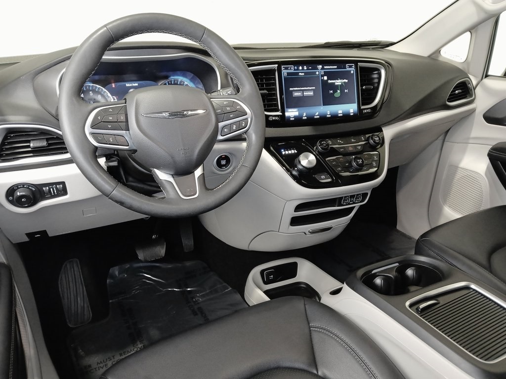 2024 CHRYSLER PACIFICA - Image 9