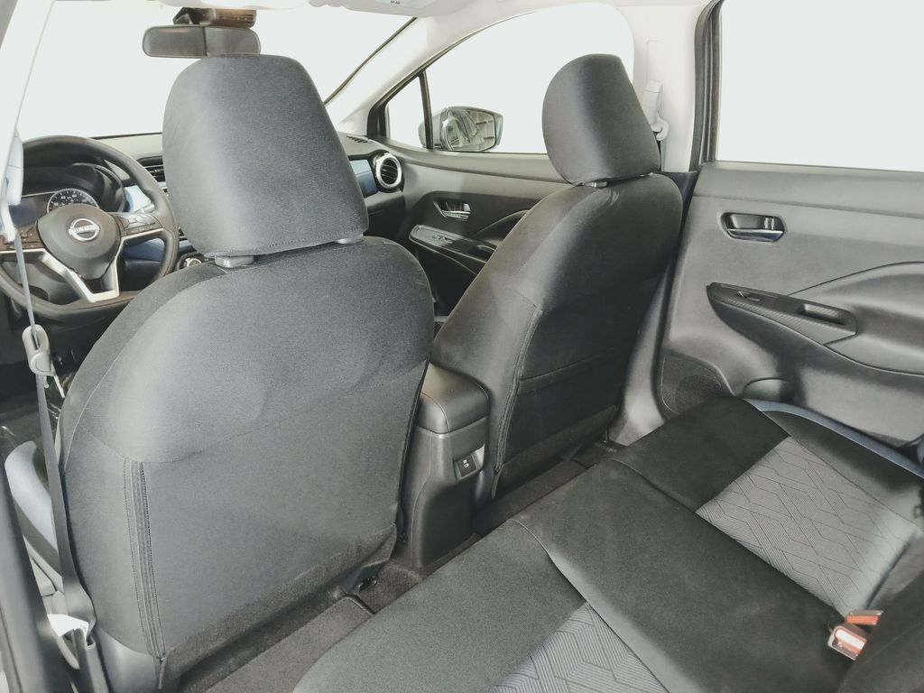 2025 Nissan Versa Sedan SV - Photo 13