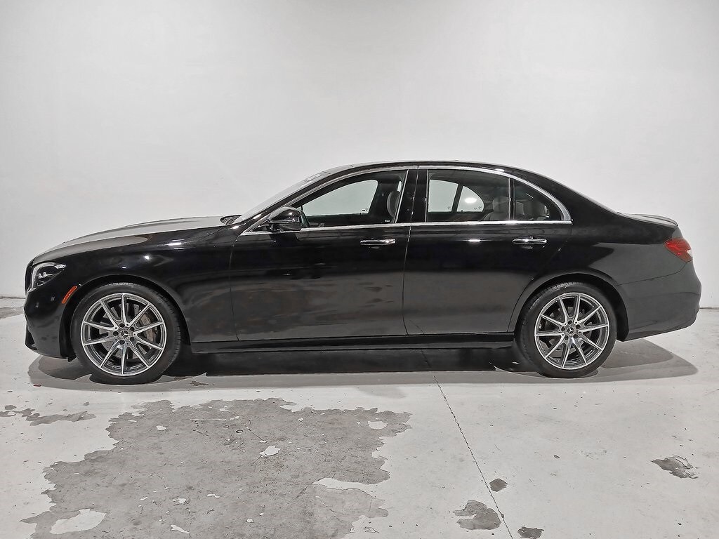 2022 Mercedes Benz E 350 photo 4