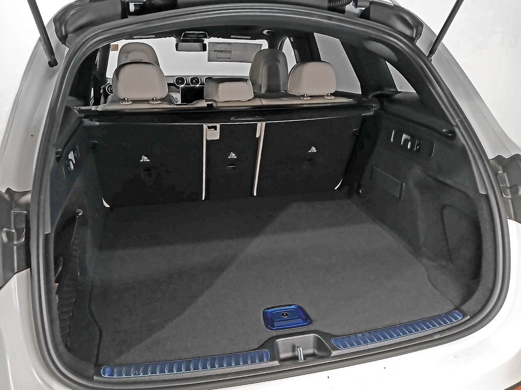 2026 Mercedes-Benz GLC Base - Photo 9