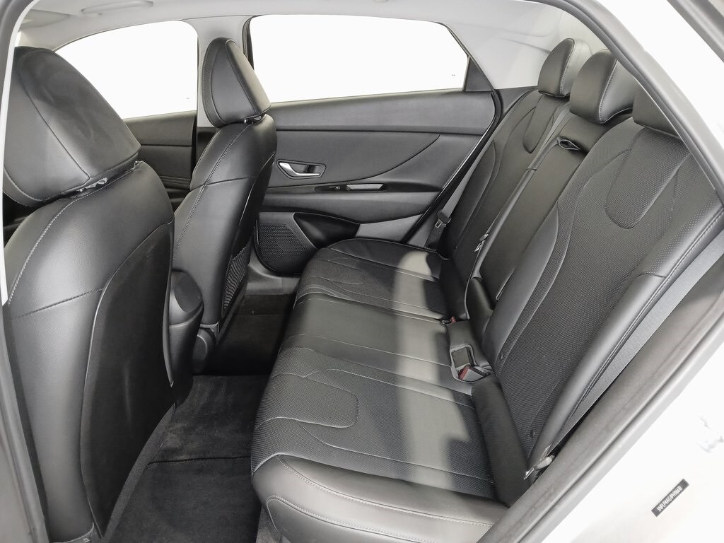 2023 HYUNDAI ELANTRA - Image 11