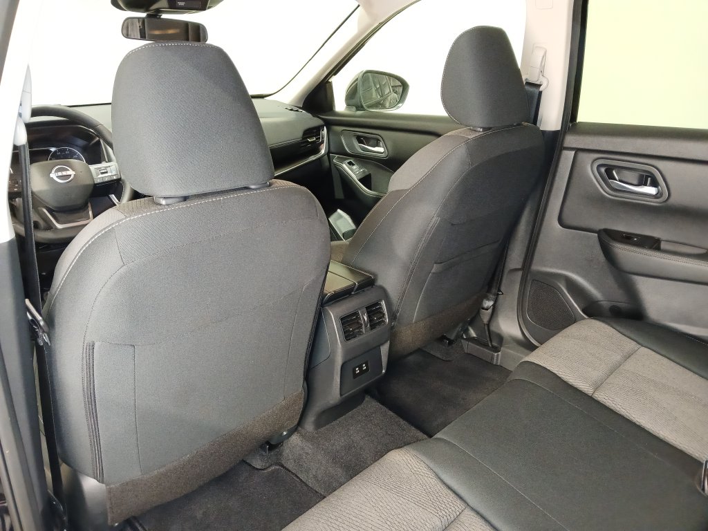 2026 Nissan Rogue SV - Photo 14