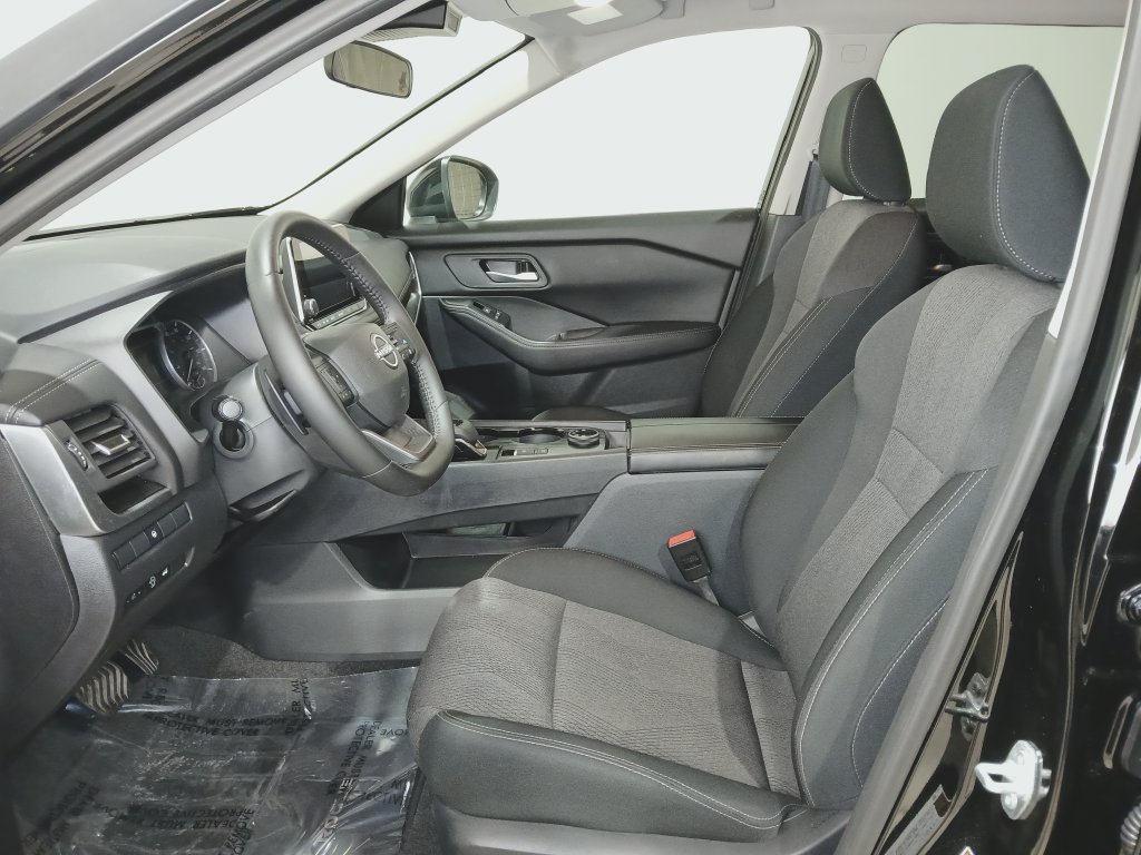 2026 Nissan Rogue SV - Photo 10