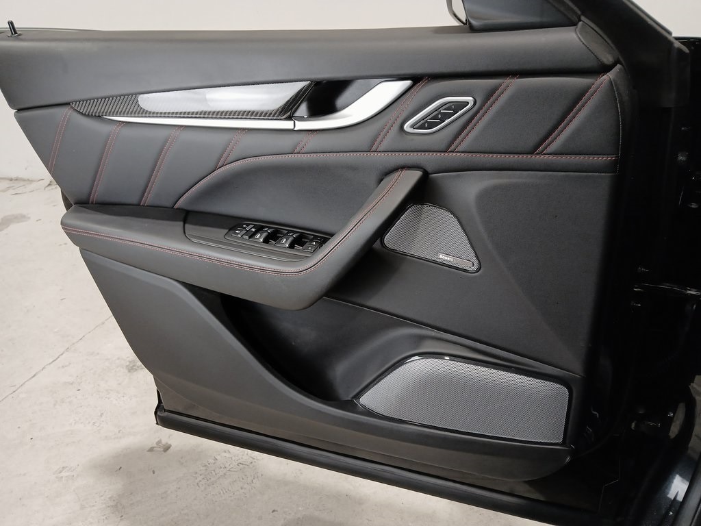 2022 MASERATI LEVANTE - Image 35