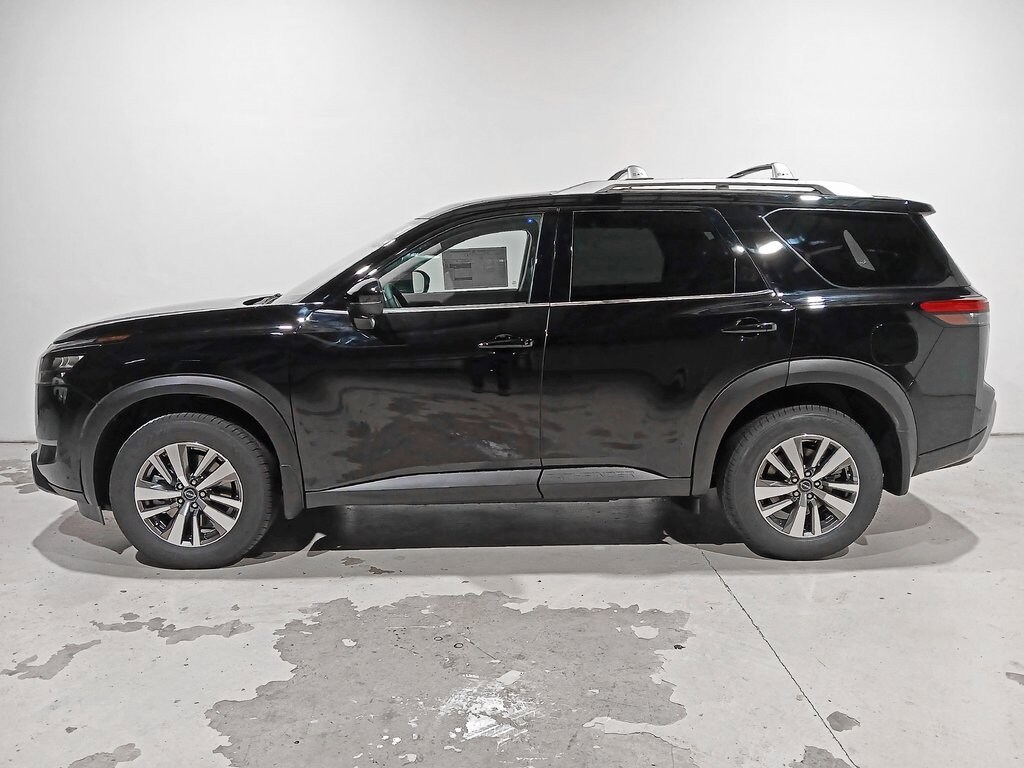 New 2025 Nissan Pathfinder SL SL 4WD