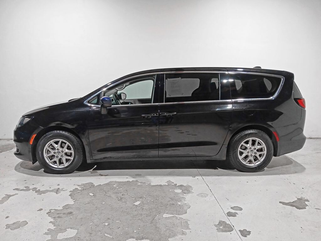 Used 2024 Chrysler Voyager LX Minivan/Van