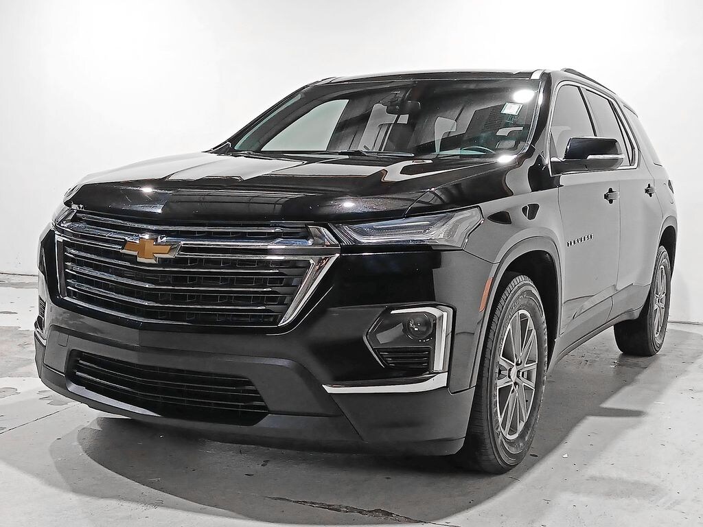Used 2023 Chevrolet Traverse LT SUV