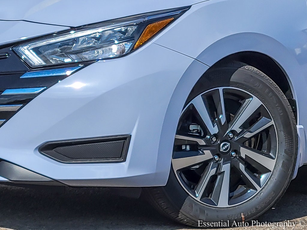 New 2025 Nissan Versa SV SV CVT