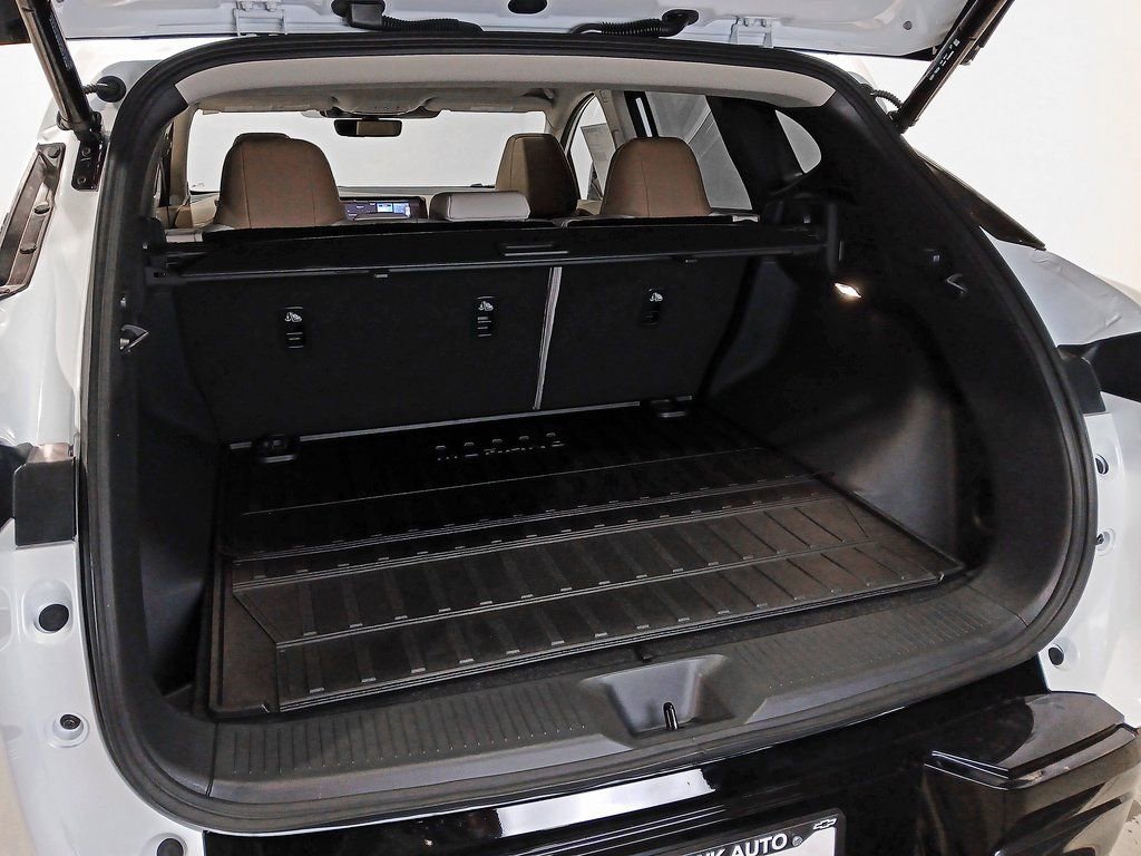 2026 Nissan Murano Platinum - Photo 8