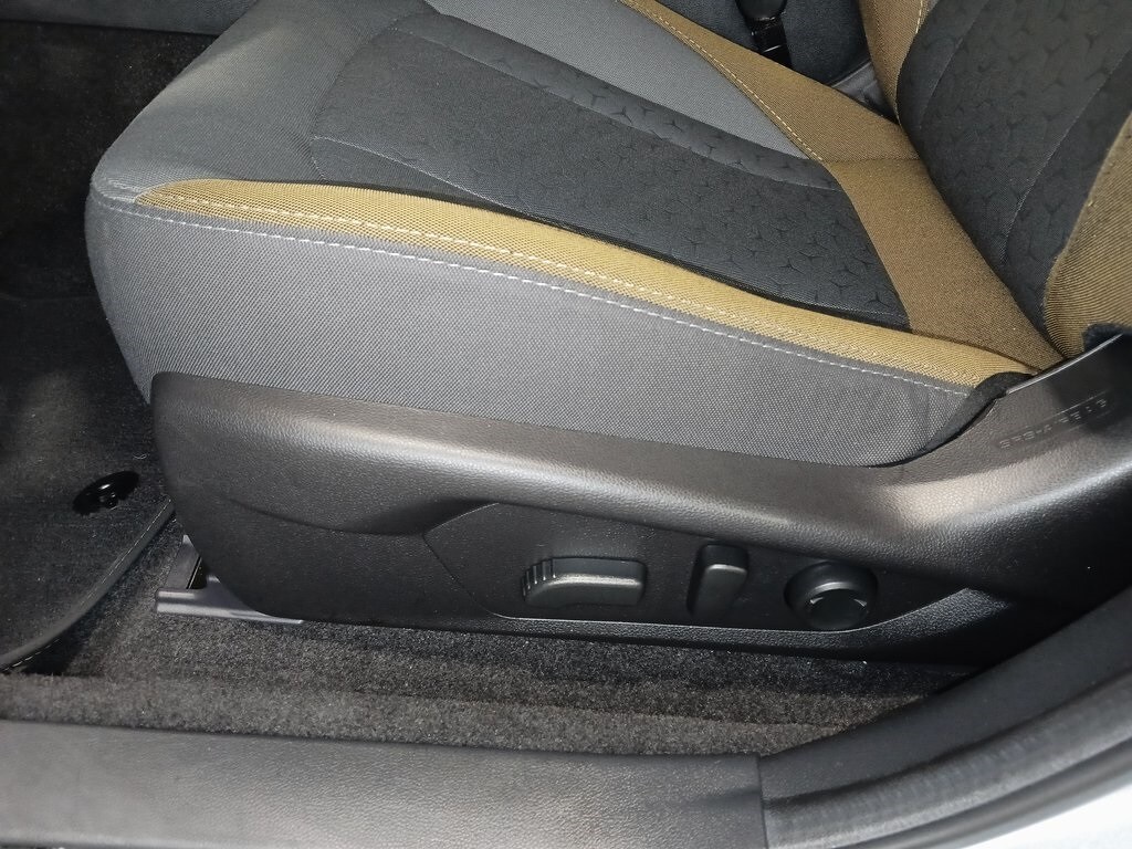 2024 SUBARU CROSSTREK - Image 17