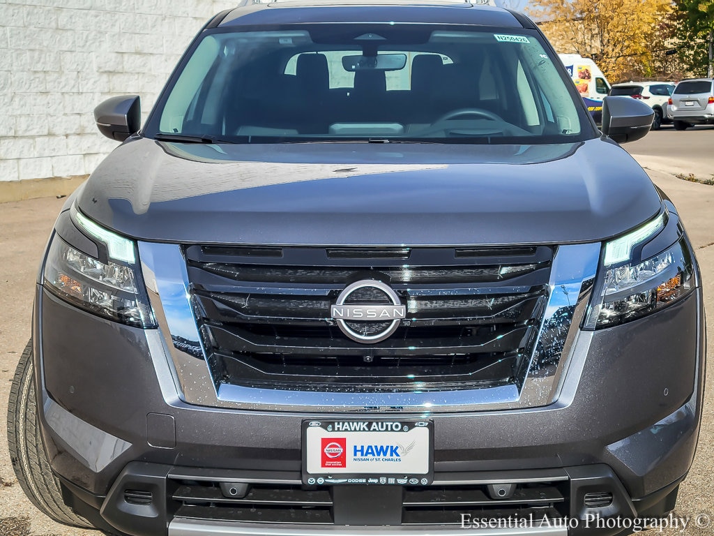 New 2025 Nissan Pathfinder Platinum Platinum 4WD