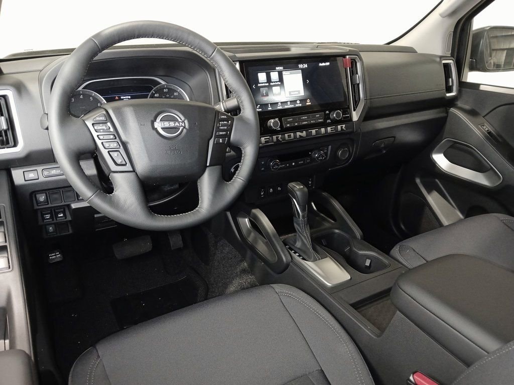 2026 Nissan Frontier SV - Photo 8