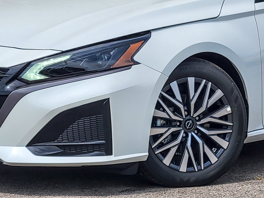 New 2026 Nissan Altima SV SV FWD