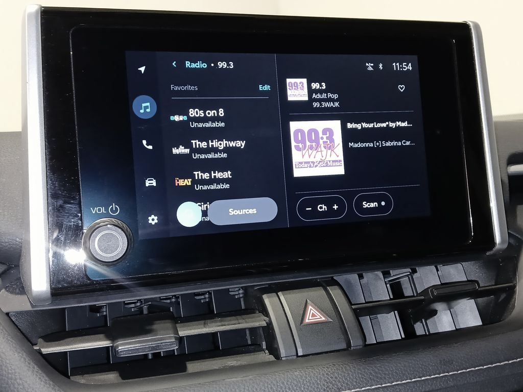 2025 Toyota RAV4 LE - Photo 19