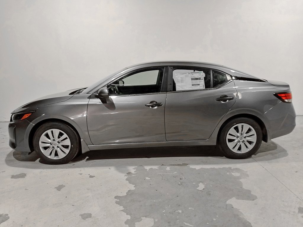 2025 Nissan Sentra S photo 3