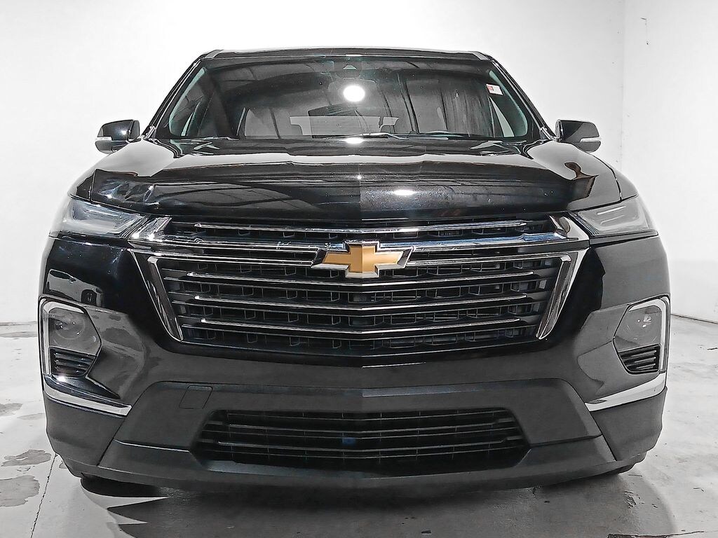 Used 2023 Chevrolet Traverse LT SUV
