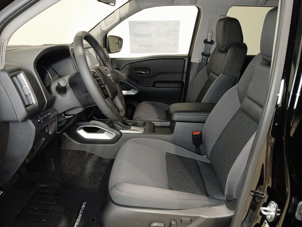 2026 Nissan Frontier SV - Photo 9