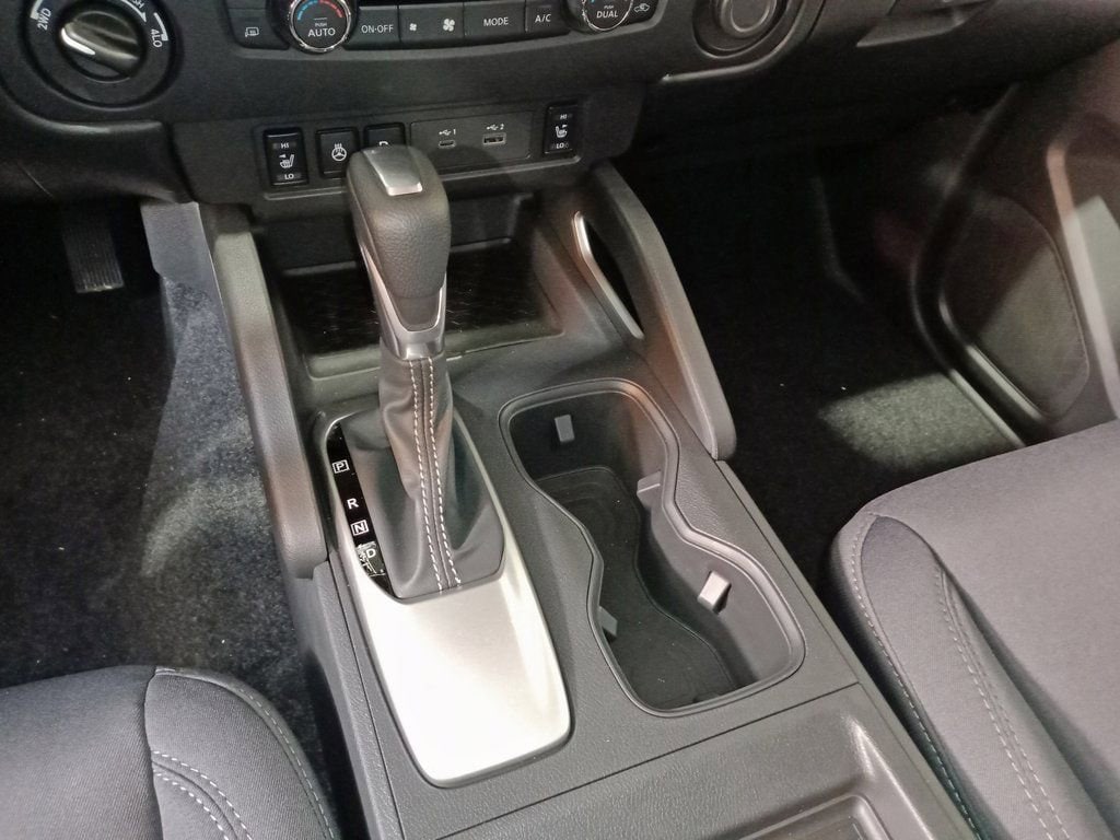 2026 Nissan Frontier SV - Photo 9