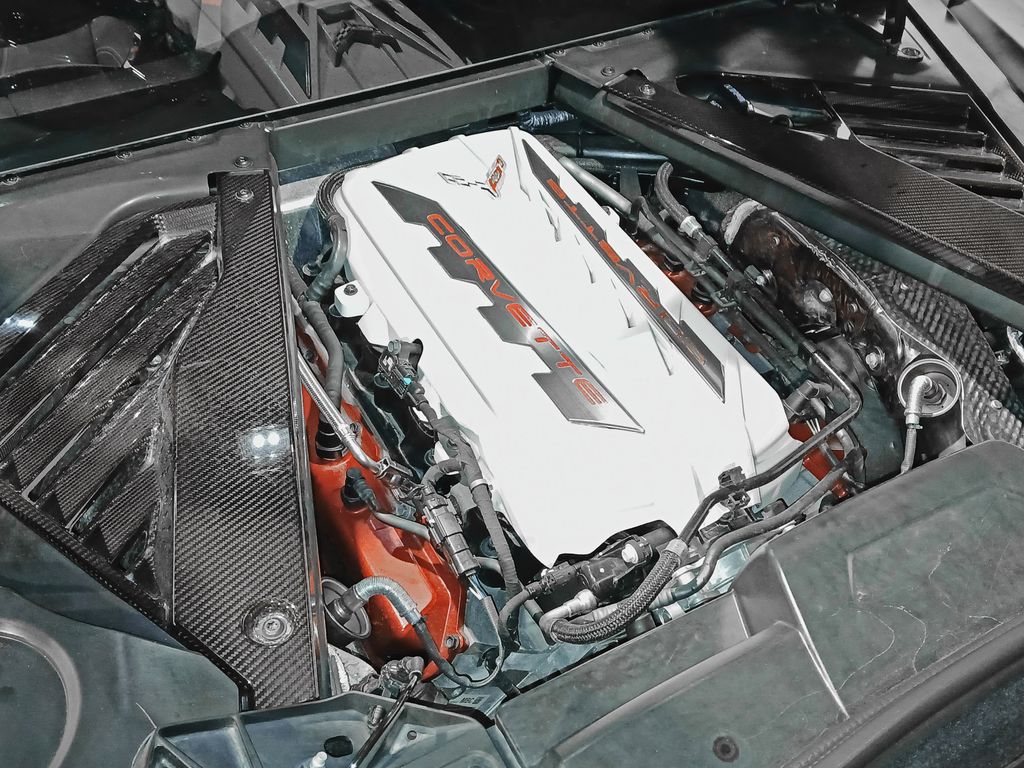 2020 Chevrolet Corvette 3LT - Photo 11