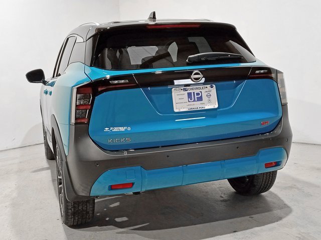 2025 Nissan Kicks SR photo 4
