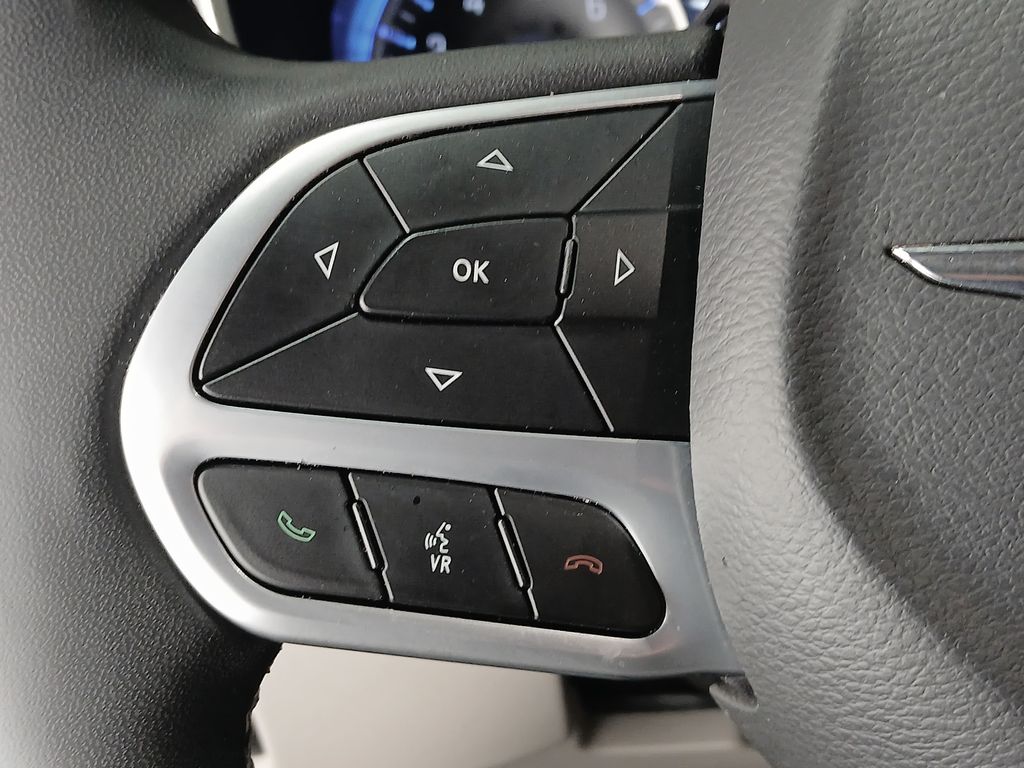 2024 Chrysler Pacifica Touring L - Photo 29