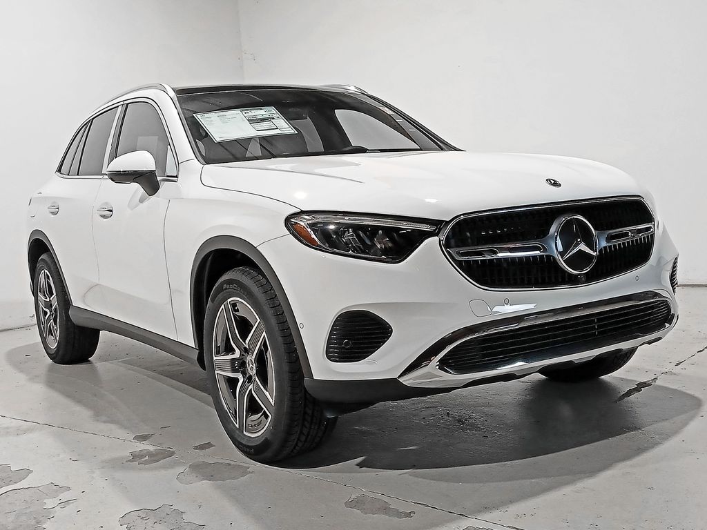 2026 Mercedes-Benz GLC GLC 300 4MATIC's photo