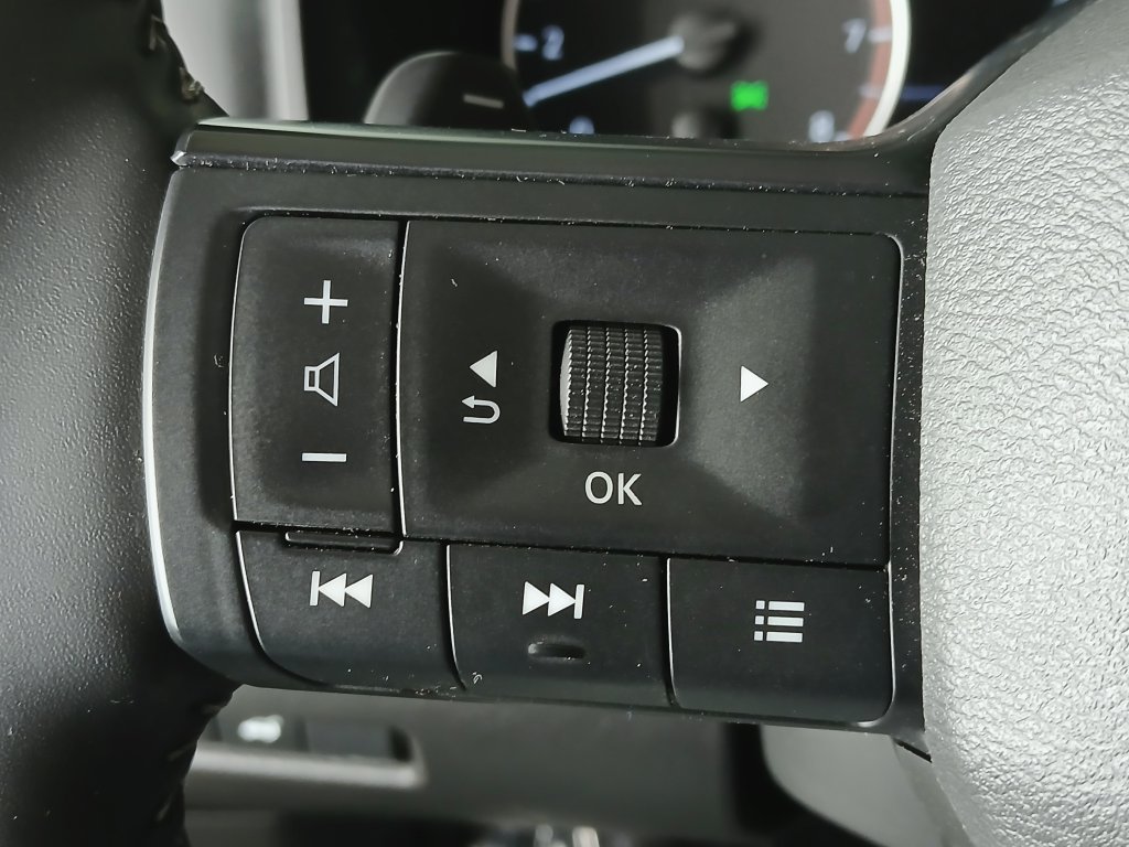 2026 Nissan Rogue SV - Photo 27