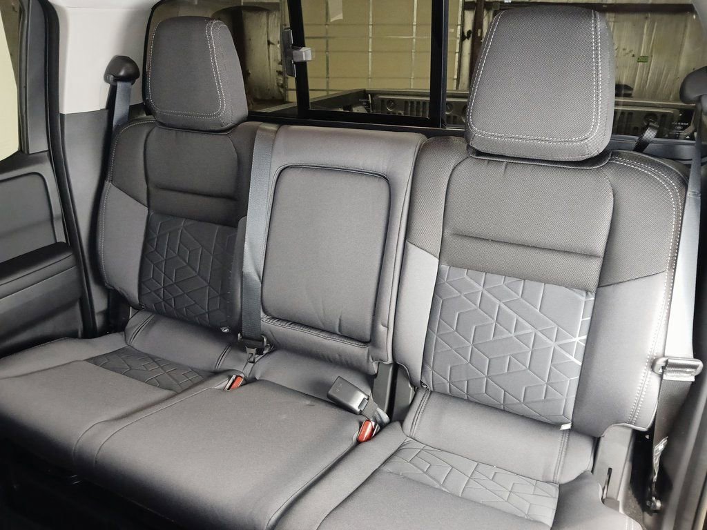 2026 Nissan Frontier SV - Photo 12