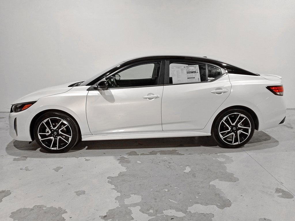 2025 Nissan Sentra SR photo 3