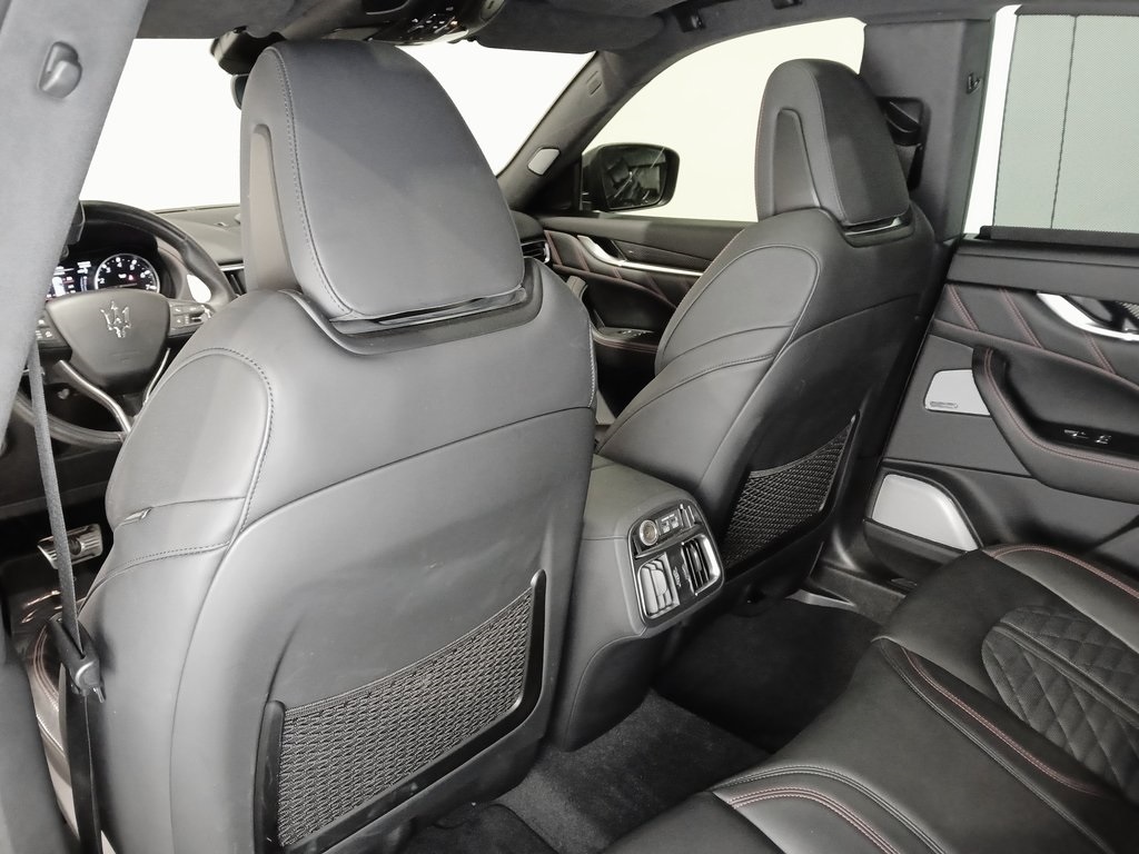 2022 MASERATI LEVANTE - Image 17