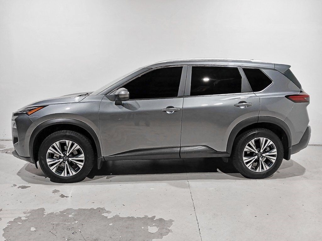 2023 Nissan Rogue SV photo 3