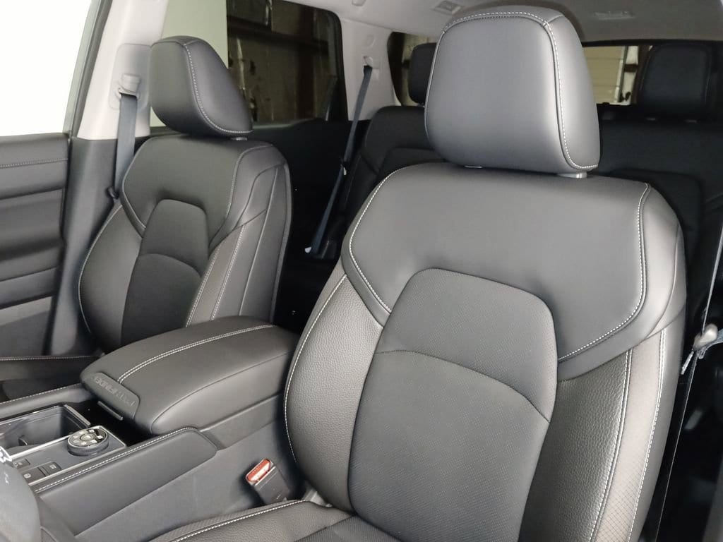 2026 Nissan Pathfinder SL - Photo 11