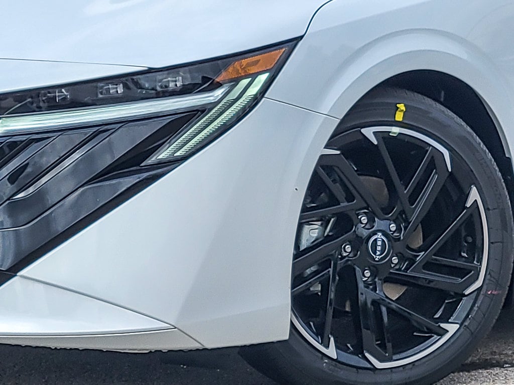 New 2027 Nissan Sentra SR Sedan
