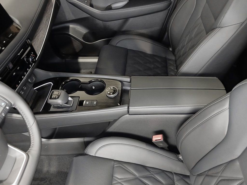 2026 Nissan Rogue Platinum - Photo 18