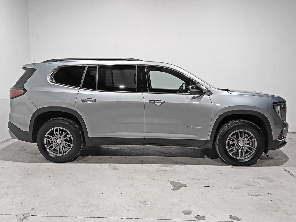 2025 GMC ACADIA - Image 7