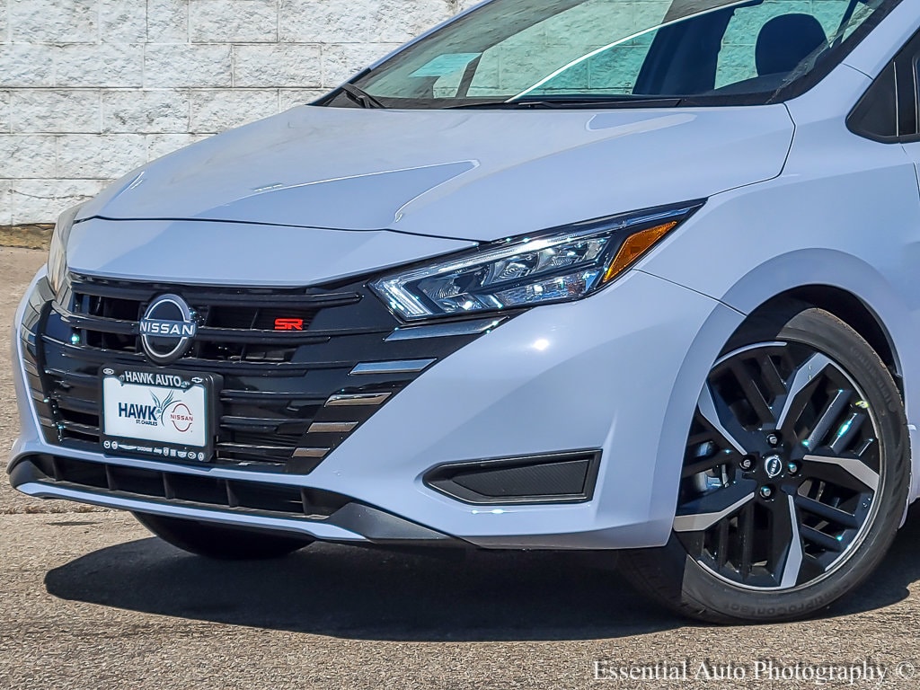New 2025 Nissan Versa SR SR CVT