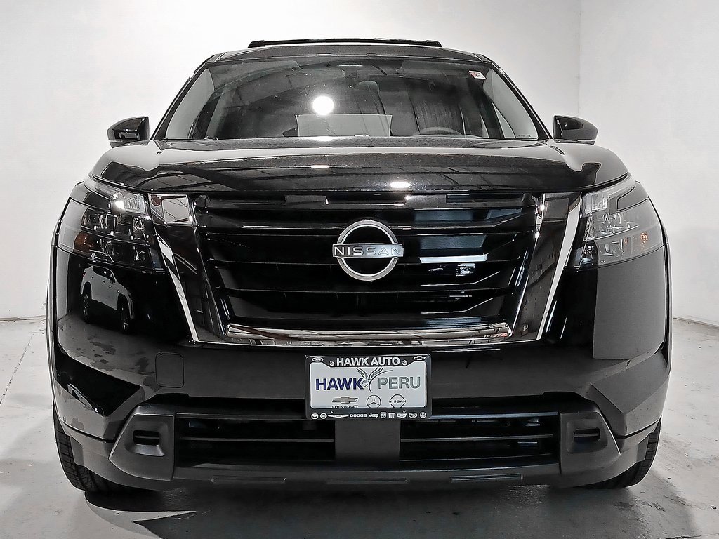 2025 Nissan Pathfinder SV photo 2