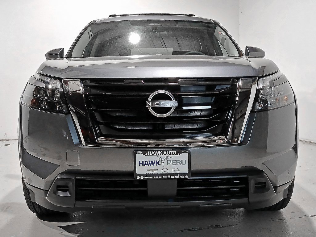 2025 Nissan Pathfinder SV photo 2