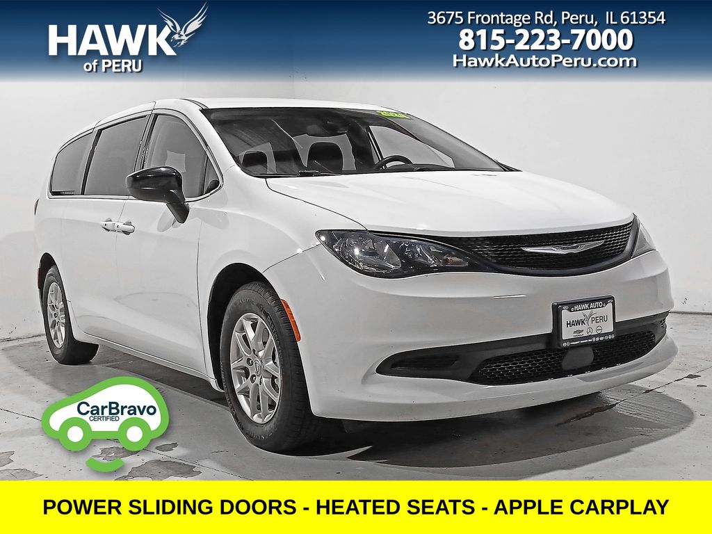 2024 Chrysler Voyager LX's photo