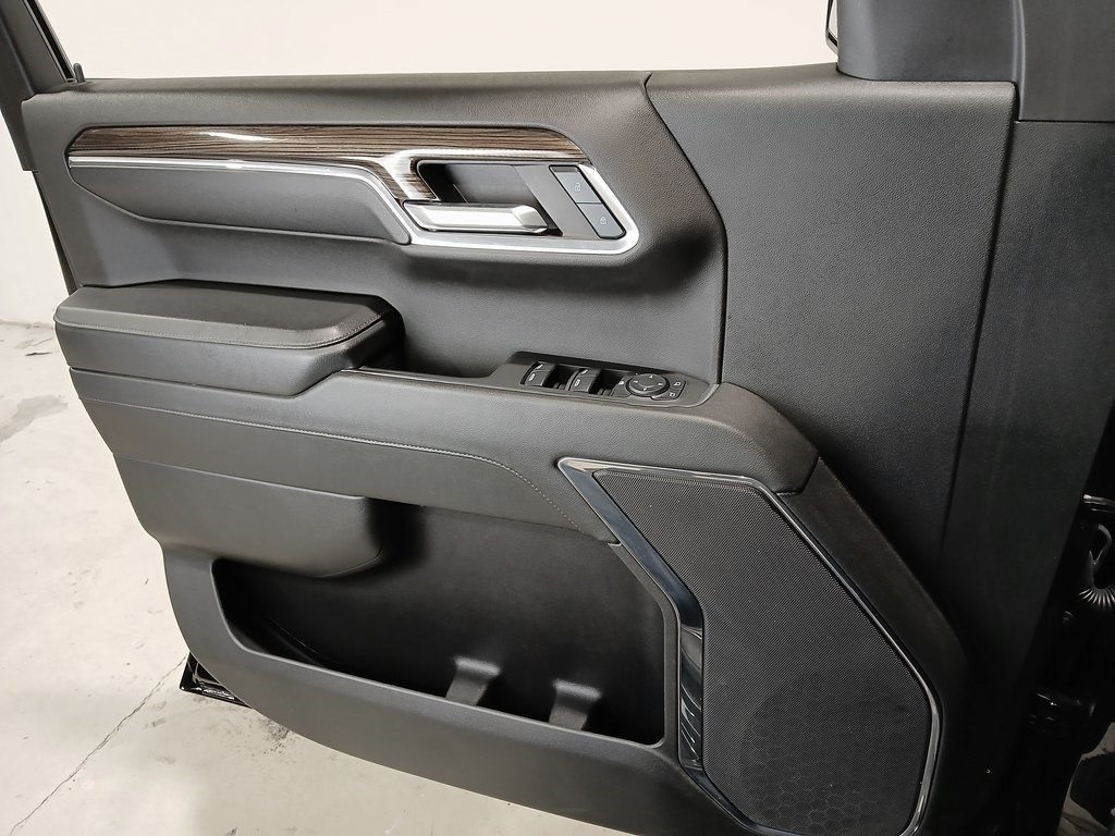 2024 CHEVROLET SILVERADO - Image 29