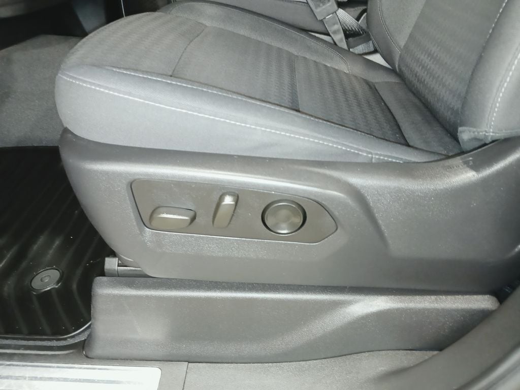 2024 Chevrolet Silverado 1500 LT - Photo 12
