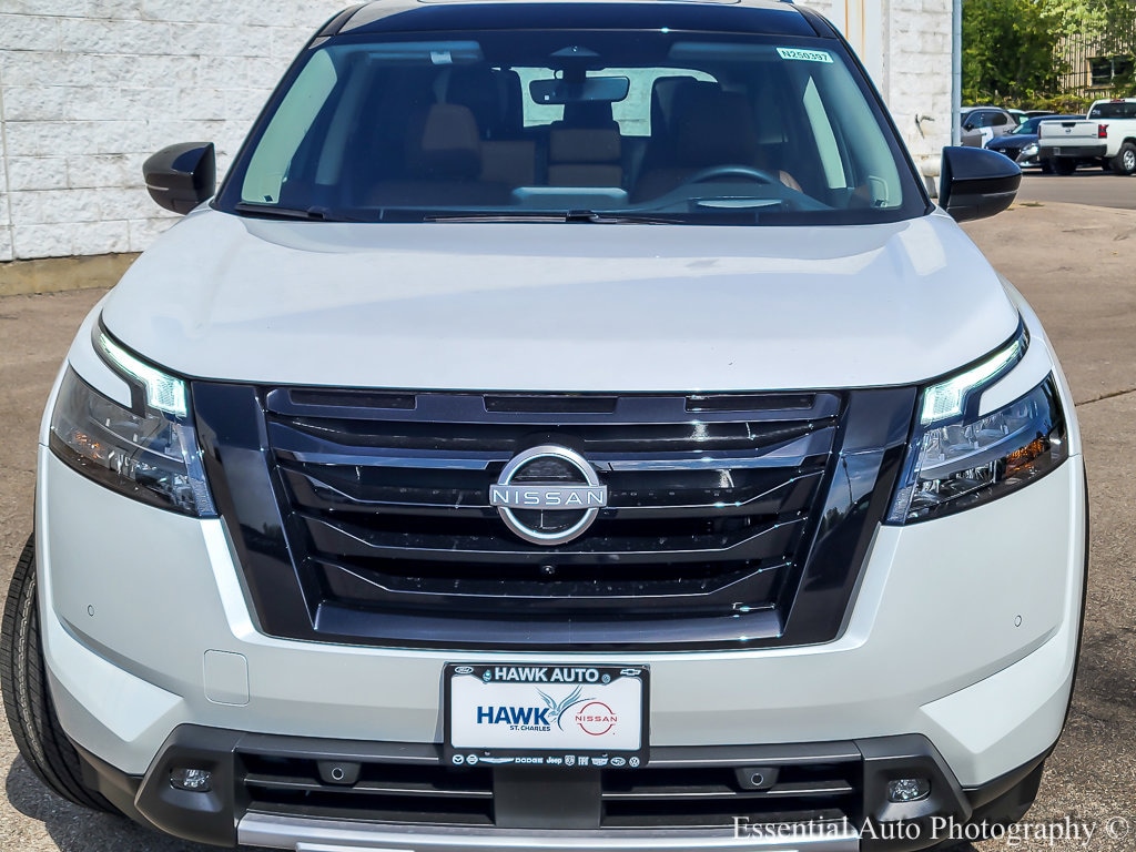 New 2025 Nissan Pathfinder Platinum Platinum 4WD