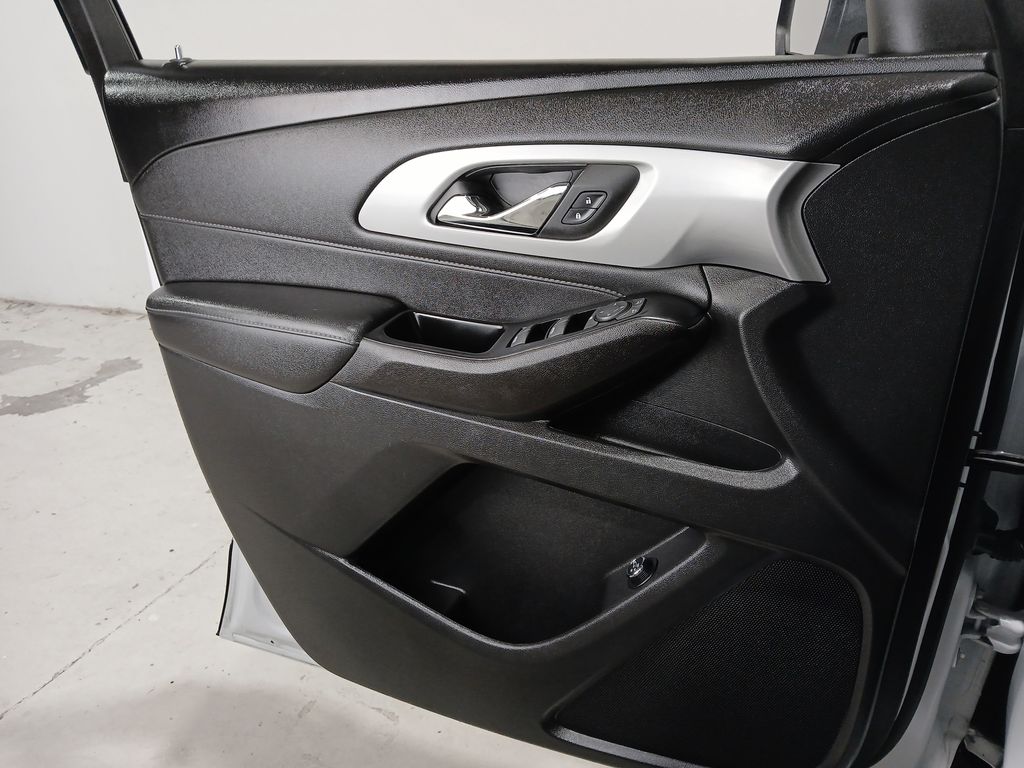 2023 Chevrolet Traverse 1LT - Photo 33