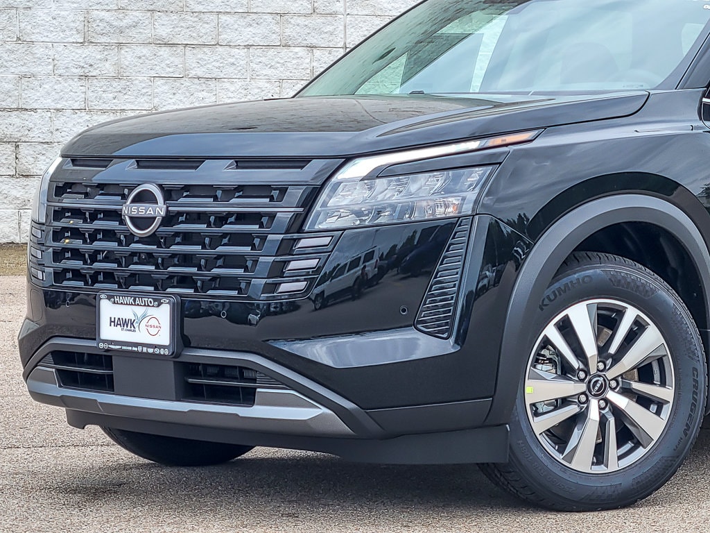 New 2026 Nissan Pathfinder SL SL 4WD