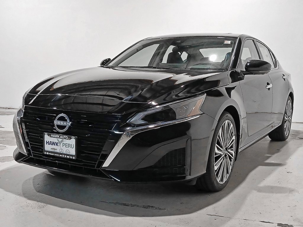 2025 Nissan Altima SL photo 3