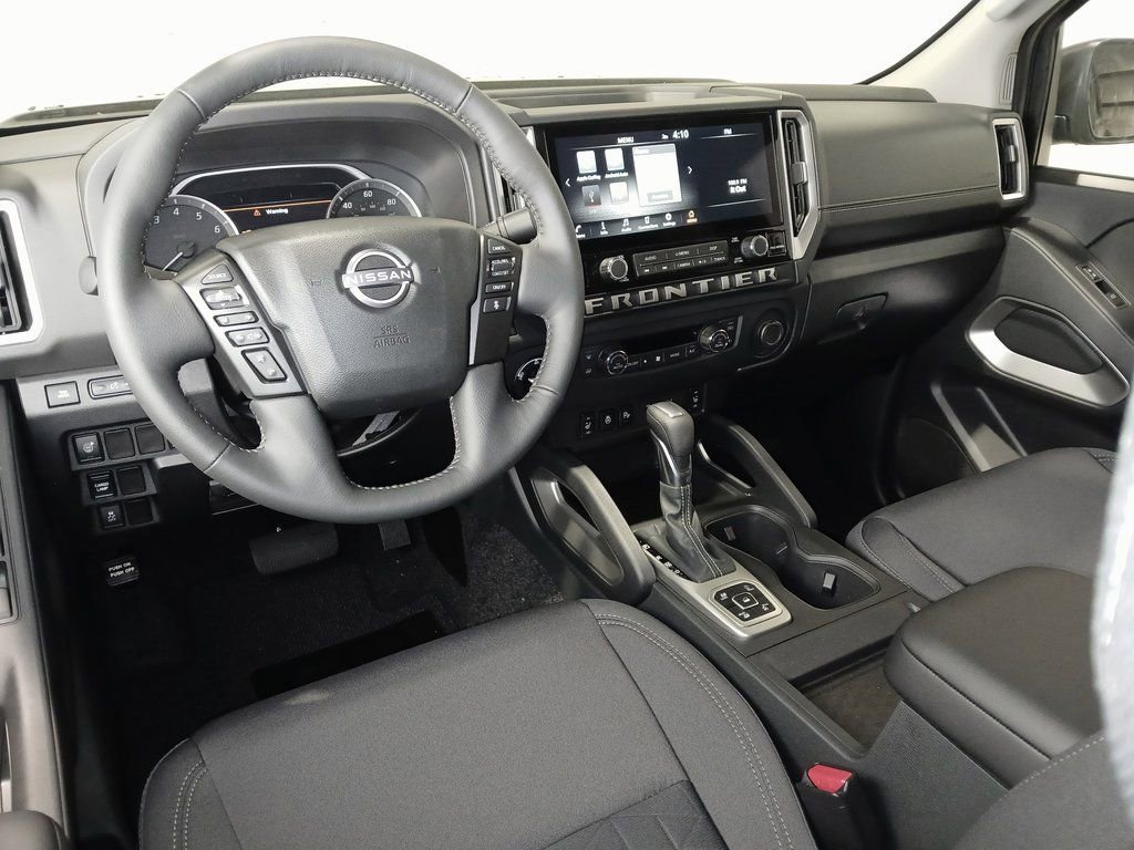 2026 Nissan Frontier SV - Photo 8