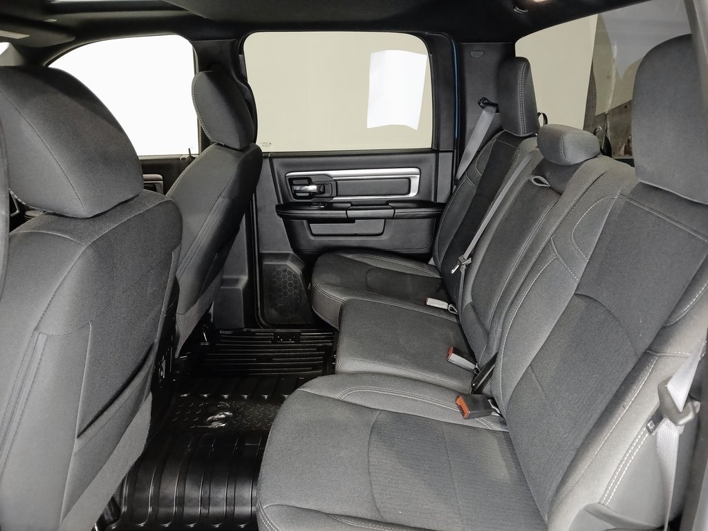 2023 RAM 1500 - Image 11