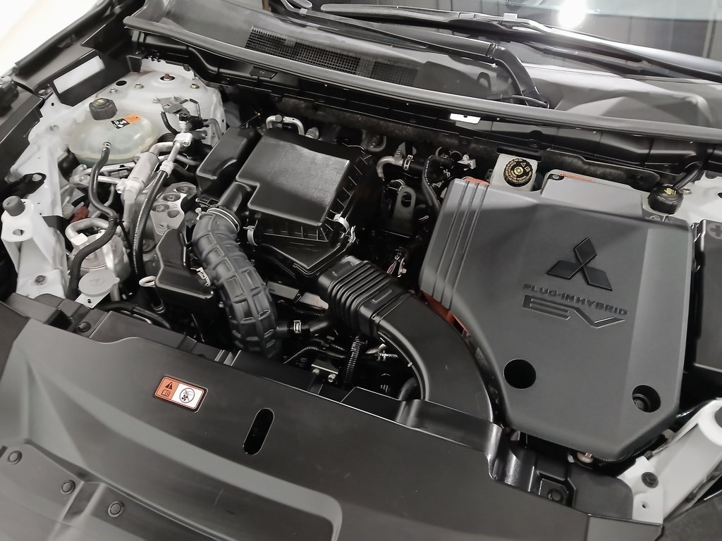 2024 MITSUBISHI OUTLANDER - Image 33