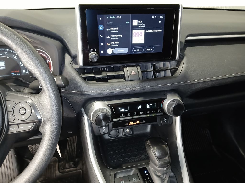 2025 Toyota RAV4 LE - Photo 16