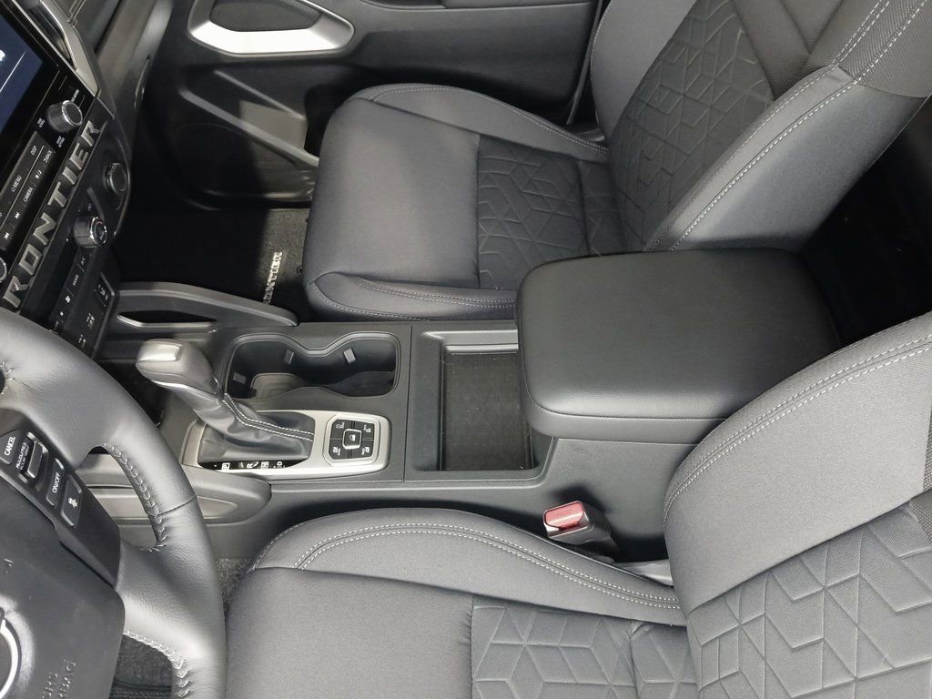 2026 Nissan Frontier SV - Photo 16
